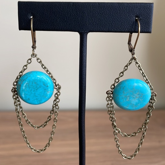 HAND CRAFTED EARRINGS Boho Turquoise Disks Antiqued Brass Chain - Picture 5 of 12